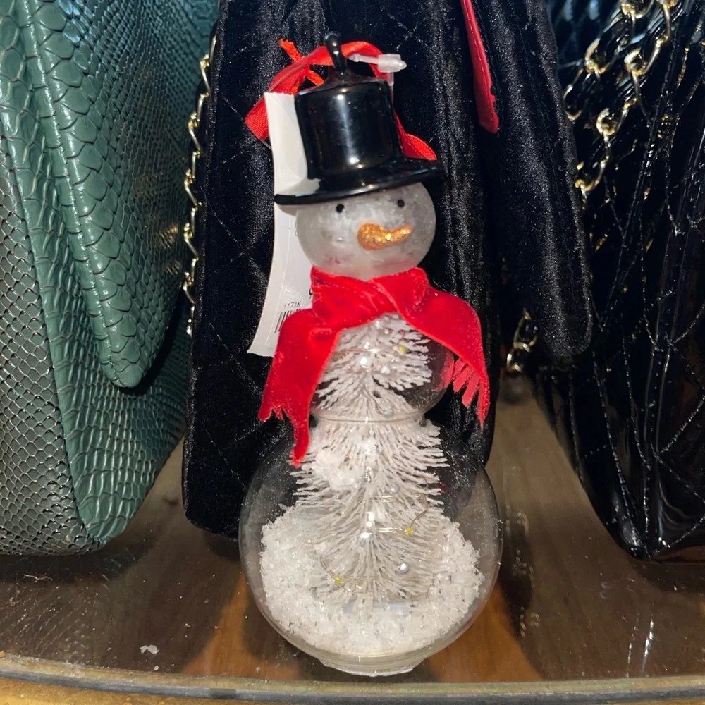 Light up snowman ornament⛄️ - Picture 2 of 2